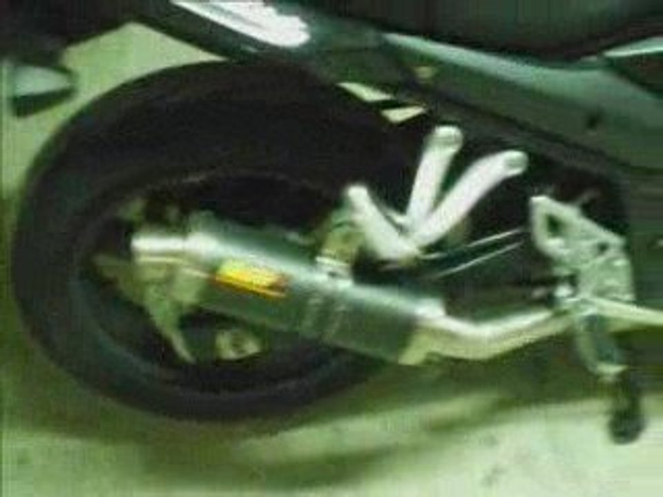 Bandit 650 07' avec Echappement Mivv Carone GP