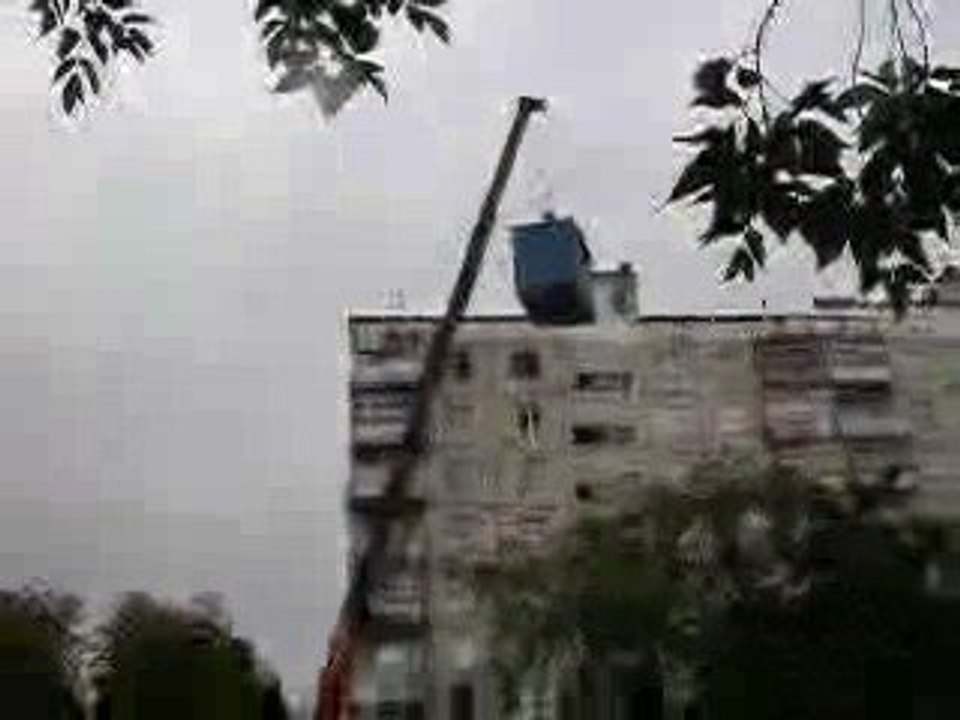 Бытовка в дребезги