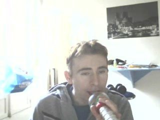 Wiwi égratigne "Prendre racine"