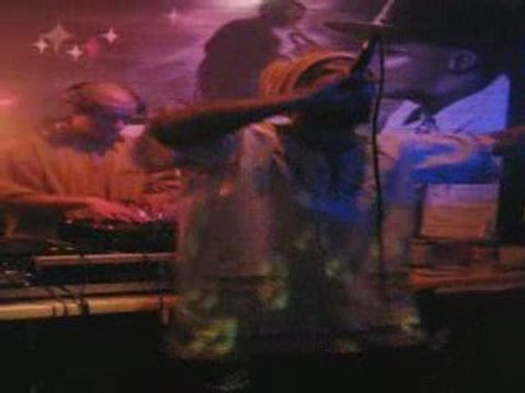 Karl (blacko) LIBRE live NYcoffee LeMans 15mai2009 : 2/8è