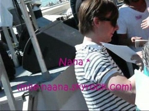 Martin Solveig et Bob Sinclar - Autographes Cannes