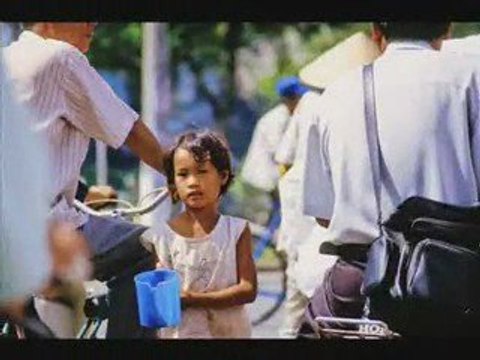 Que fait le monde - ADN ft Mélange Toxik