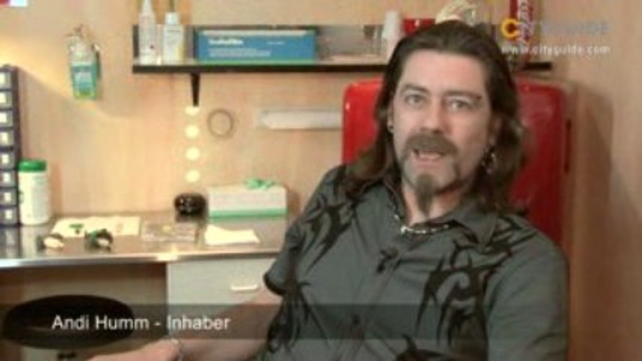 Tattoo und Piercing, Hausen bei Brugg; Permanenter Körpe...