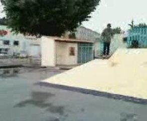 -tangii se gamelle o skate park du teil