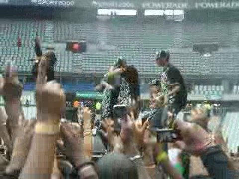 why dem faya les boys avec admiral t