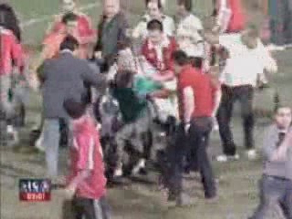 Bagarre et Rebellion supporters - EteignezVotreOrdinateur