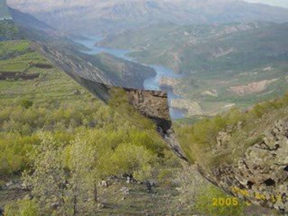 Büyükyakıylı köyü fırat
