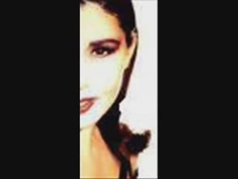 Nilüfer - Yeniden Sev (Yine Yeni Yeniden)