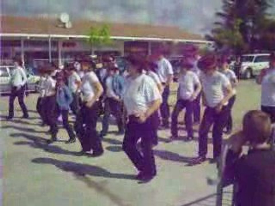 Démo du club à la fête du Barp le 18 Avril 2009