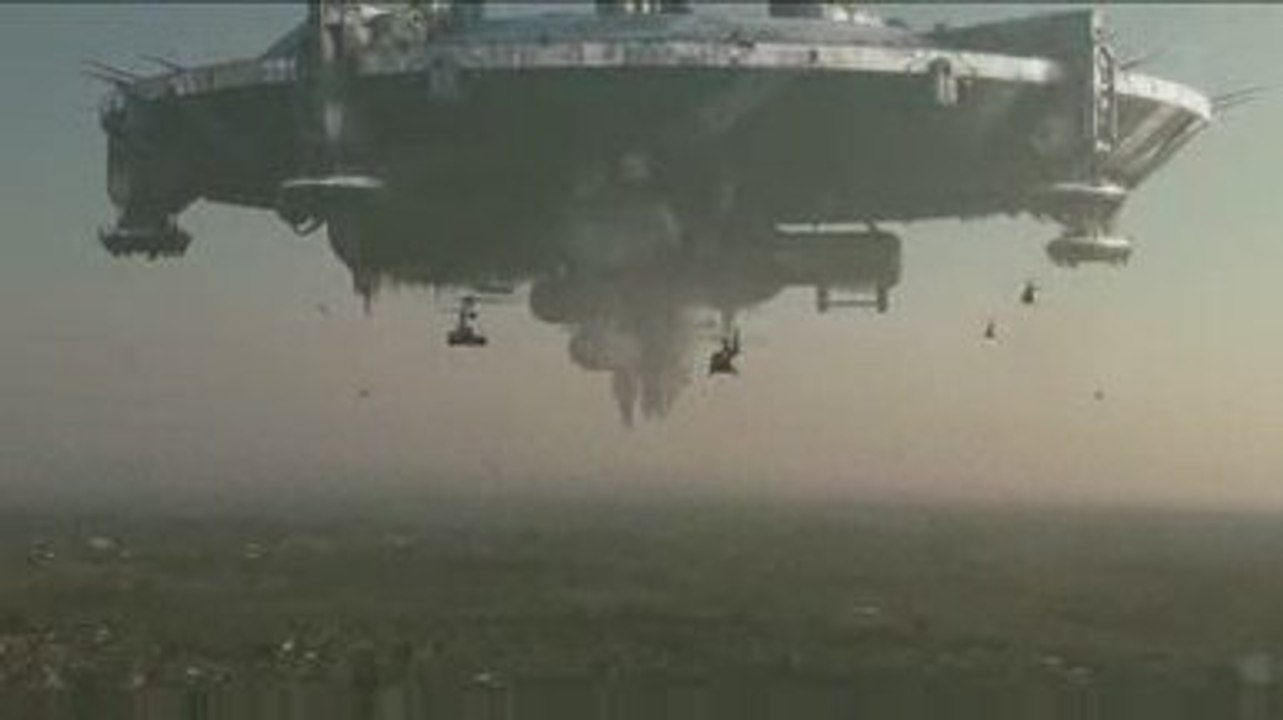 District 9 - Trailer