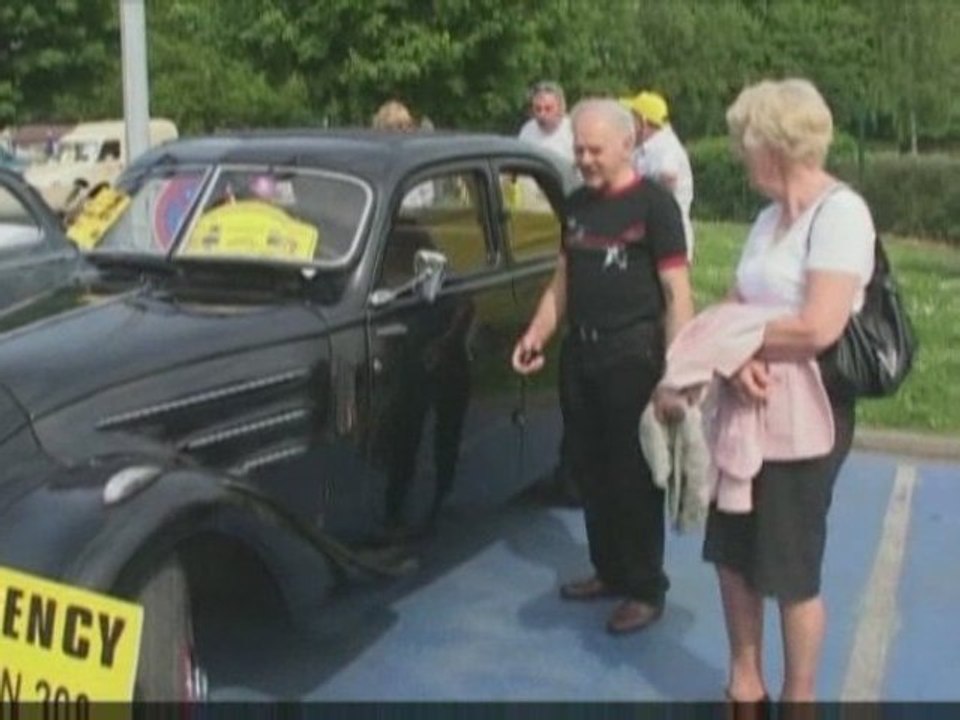 Exposition de voitures anciennes Méricourt