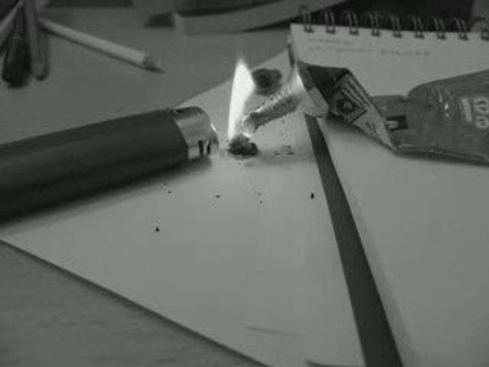 Le briquet pyroman