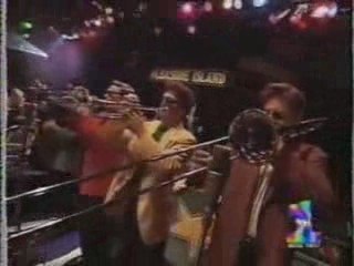KC § SUNSHINE BAND LIVE BOOGIE MAN KEEP IT COMIN LOVE CLIP F