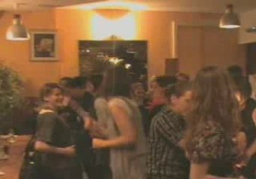 meilleure pizza reims enter vie de jf anniversaire .mpg