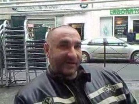 Street bench-Hakim nous donne ces impressions!