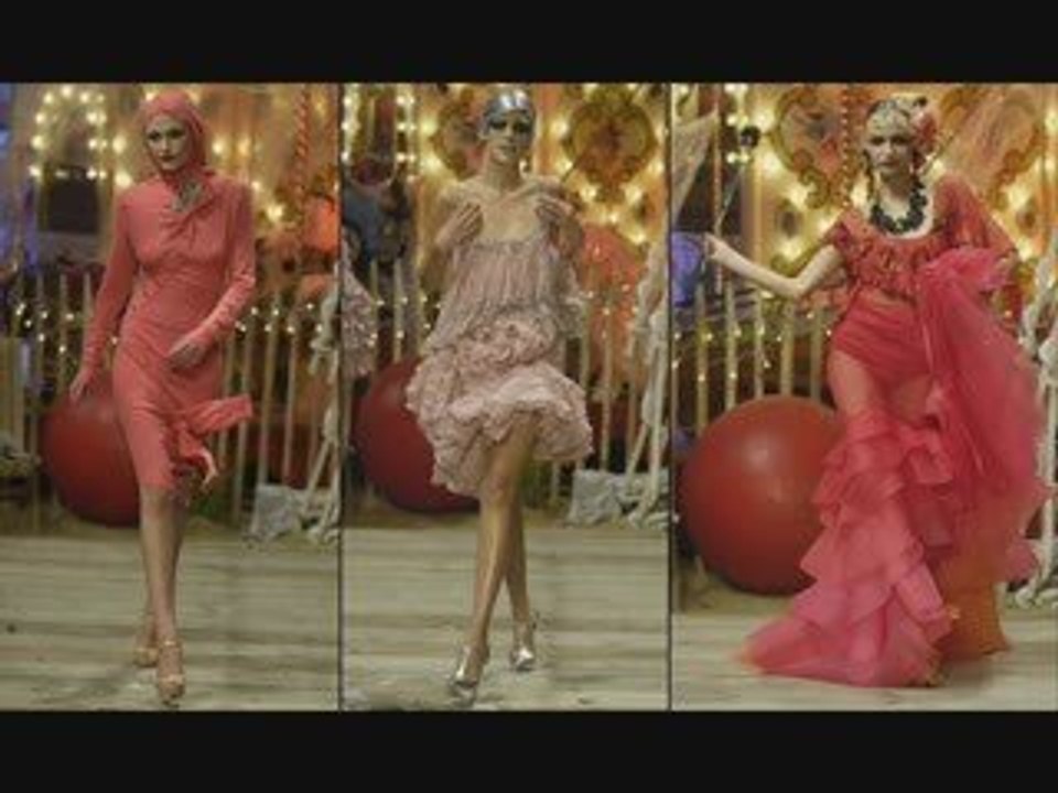 Les femmes sont habillées en "kahba" !