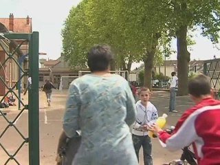 Sitting de parents dans une école à Romilly-sur-Seine