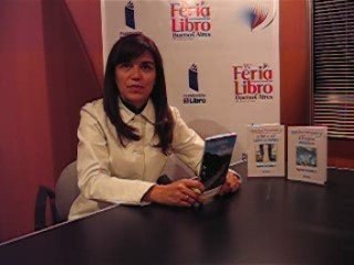 María Benetti presenta Seguimos tus huellas