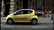 Peugeot 107 Vs Big Foot