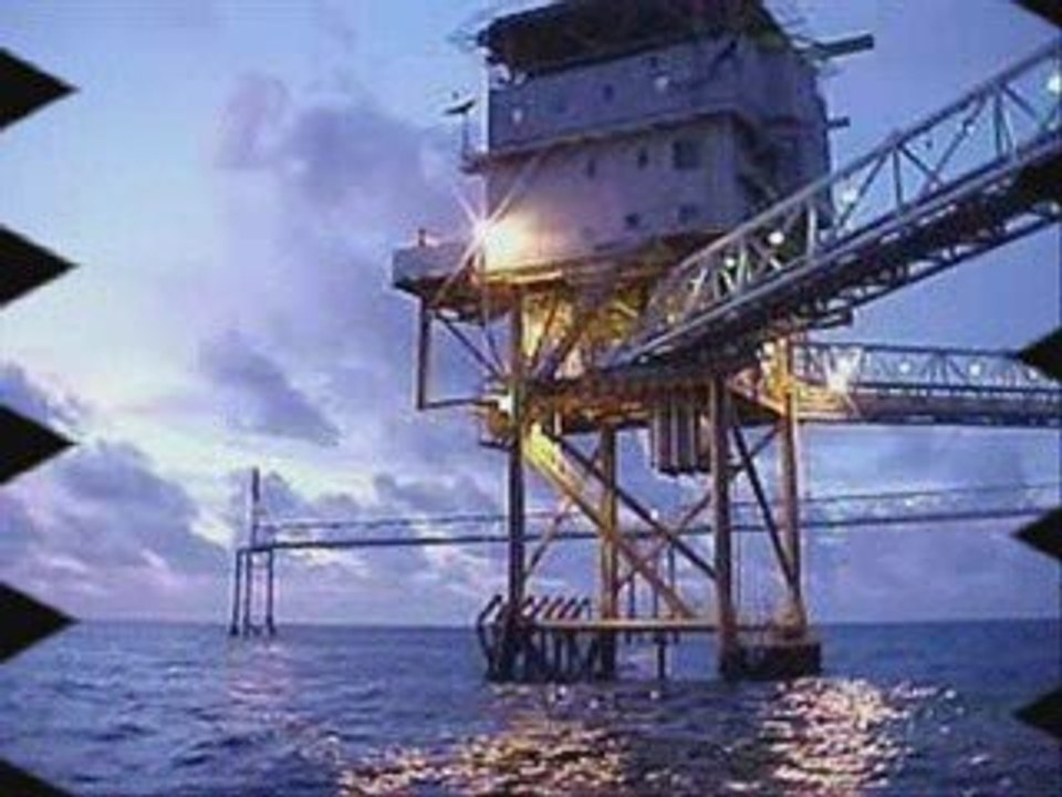 Offshore Oil Rig Jobs - Life On A Oil Rig