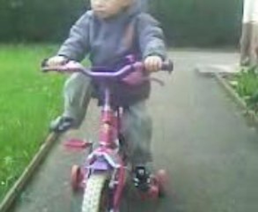 bebe en mode "Non" !!