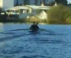 Thomas et pierre qui rame