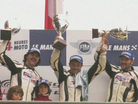 #3/3 LES 24h DU MANS EN HONDA RC 30 moto journal