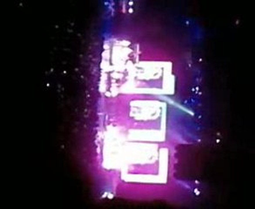 BEYONCE . KNOWLES IN PARIS/BERCY LE O5 MAI 2OO9