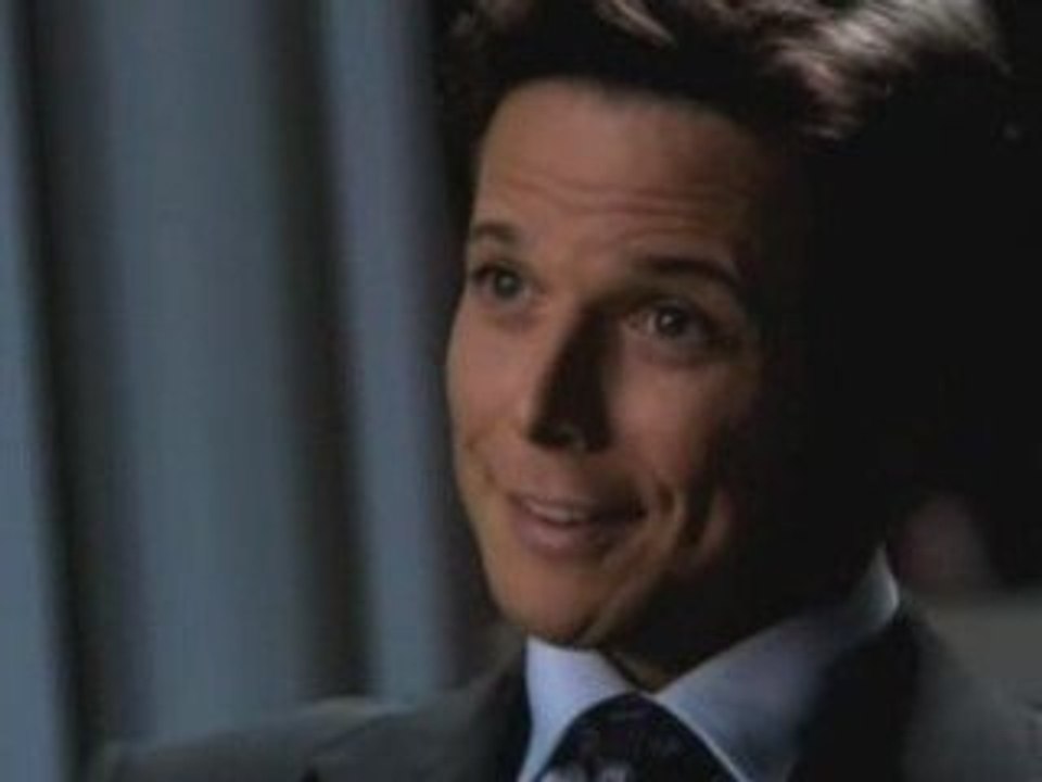 Série V : les Visiteurs remake - Trailer 2