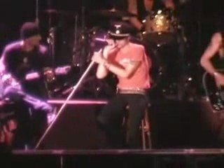Velvet Revolver messing with Wish you were here
