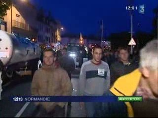 chute du prix du lait : manifestations paysannes à St-Lô