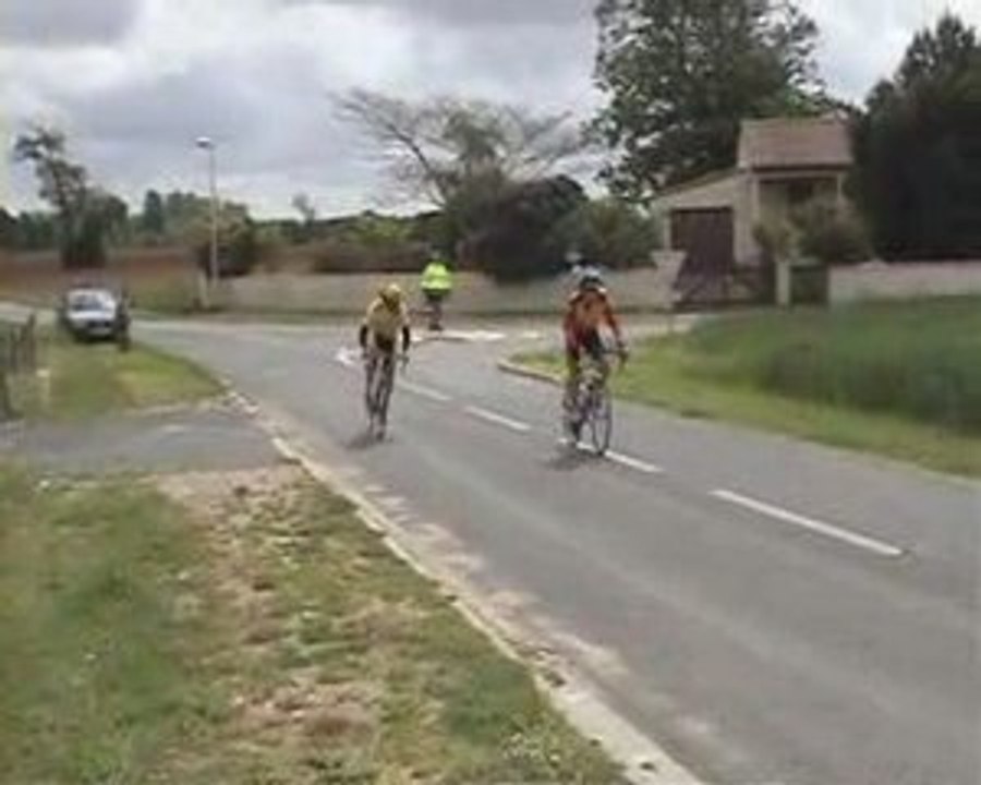 Course St-Gemme 17 mai 09 cat.3 et 4