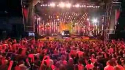 EMINEM - CRACK A BOTTLE A LA TV