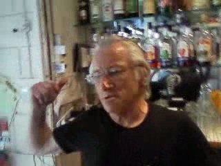 Street bench-Le raslebol de danny!