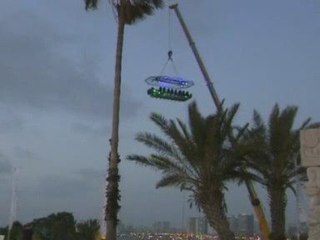 Dinner is served! At 130 feet!