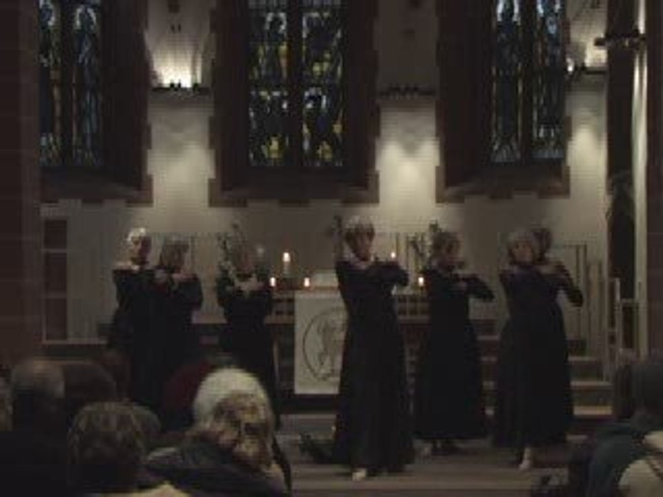 Vater unser - getanzt von Gisela von Naso