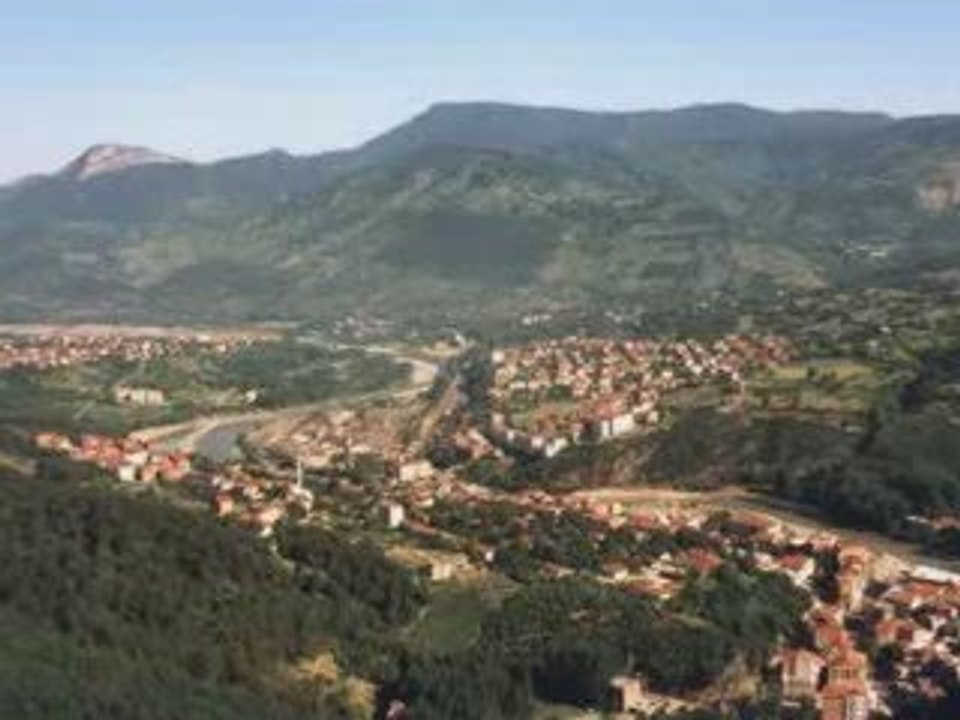 YESILIN HARIKASI YENICE-- yenicefm.net