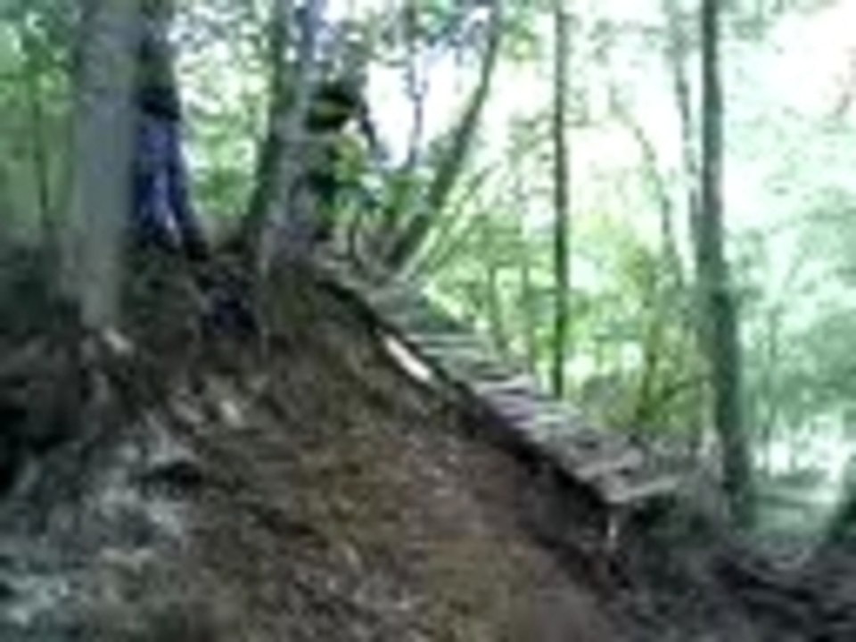 petit démo sur le terrain avec mon velo freeride