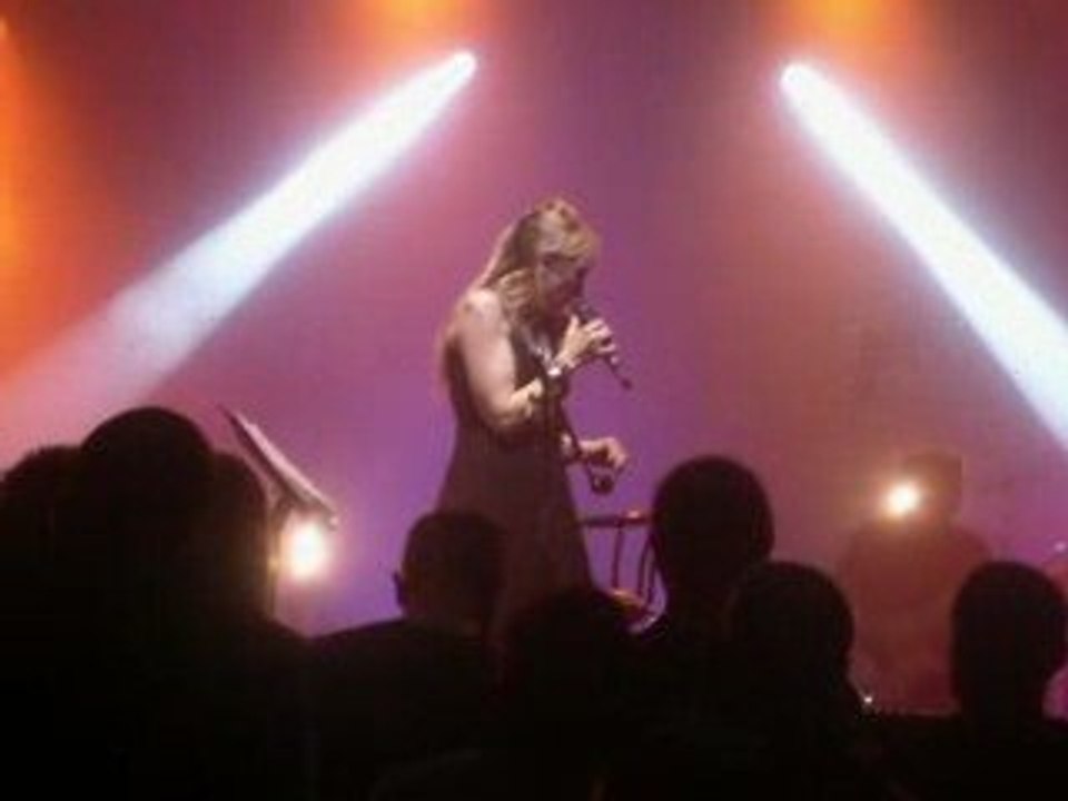 Jeanne Mas - Laisse faire plus facile live Olympia 2009