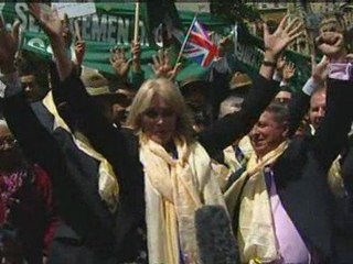 Lumley delighted over 'Gurkha deal'