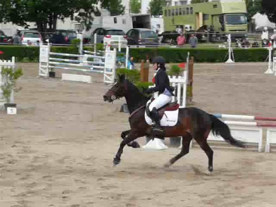 CSO LA GRENADIERE ALICE GALOP III