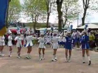Majorettes et fanfare de Lapeyrouse Fossat