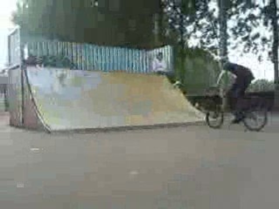clement first 3.6 fakie ^^