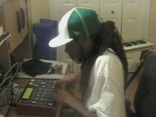 Mpc 1000 King I Divine making hip hop beats.ft D. Julien