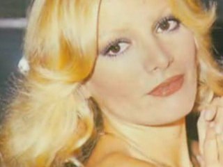 Ajda Pekkan - Boş Vermişim Dunyaya