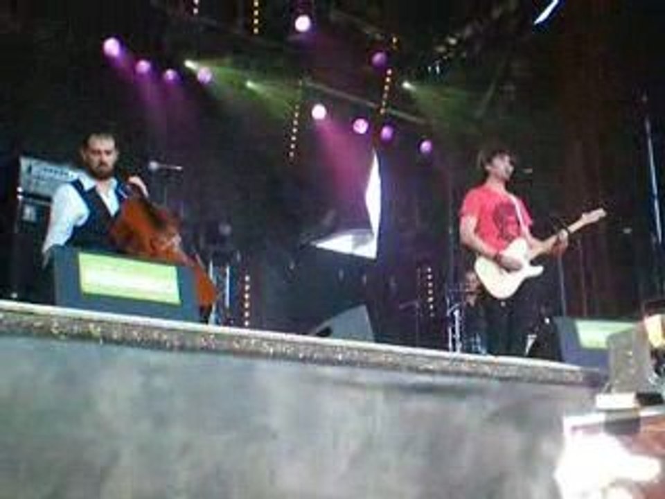 Manu Larrouy au festival des Papillons de Nuit 2009