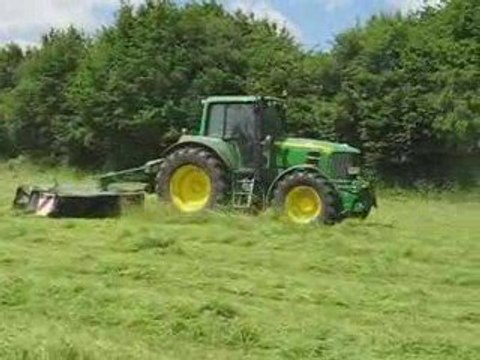 John deere 6830 + Faucheuse conditioneuse John deere 324