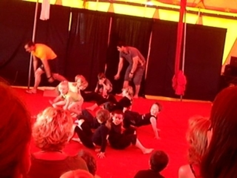 SPECTACLE DE CIRQUE 5 JUIN 2009