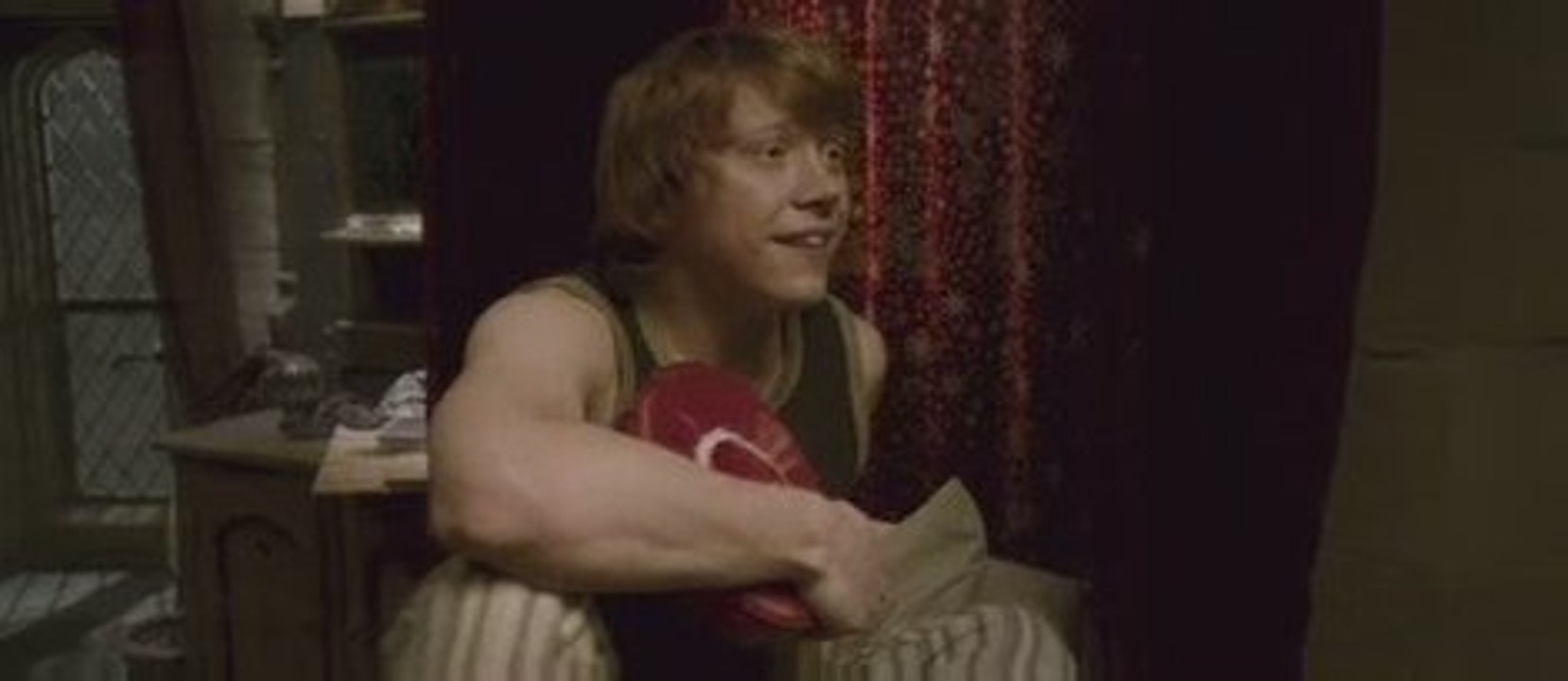 HP6_CLIP_Im_In_Love_WIth_Her
