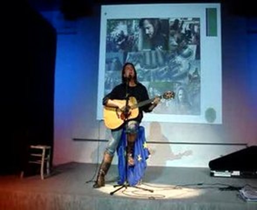 Francis Lalanne : "Je reste en France"